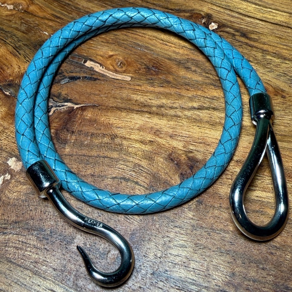 HERMES Jumbo H BRACELET doble wrap with turquoise leather.